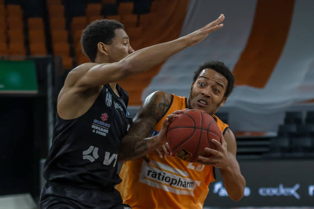 中的合作乐 中的合作乐